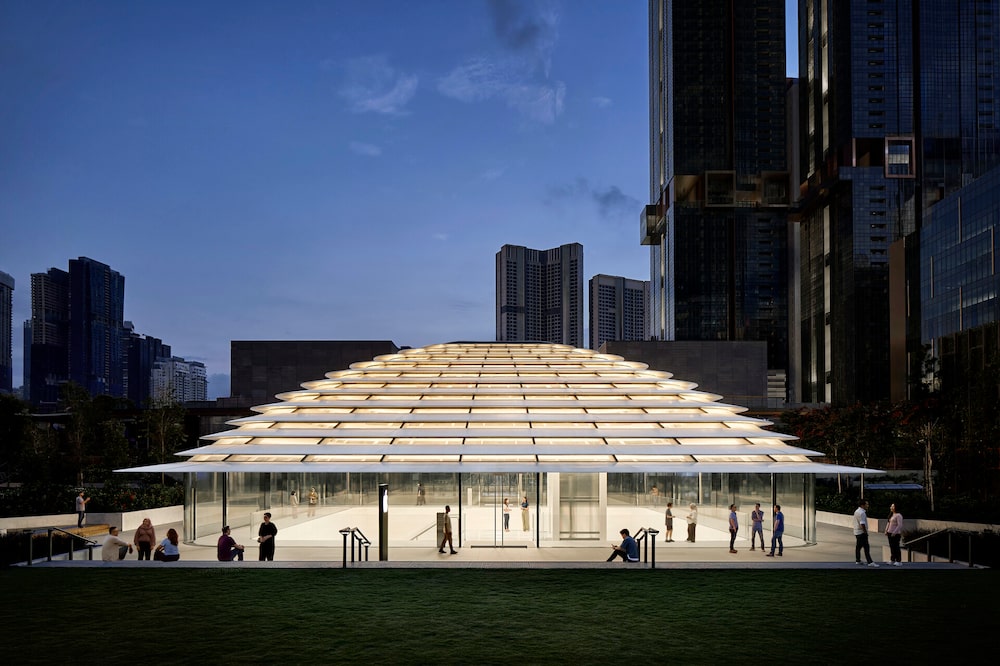 Apple The Exchange TRX Apple The Exchange TRX