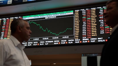 Activos brasileños se desploman tras victoria de Lula y anticipan un lunes de pérdidas Activos brasileños se desploman tras victoria de Lula y anticipan un lunes de pérdidas