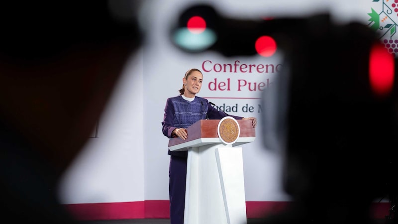 Crisis de agua contaminada confronta a Sheinbaum con gobernador de Jalisco por esquema privado de obras Crisis de agua contaminada confronta a Sheinbaum con gobernador de Jalisco por esquema privado de obras