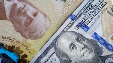 Dólar canadiense cae y bonos repuntan tras fracaso de negociaciones comerciales con EE.UU. Dólar canadiense cae y bonos repuntan tras fracaso de negociaciones comerciales con EE.UU.