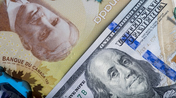 Dólar canadiense cae y bonos repuntan tras fracaso de negociaciones comerciales con EE.UU. Dólar canadiense cae y bonos repuntan tras fracaso de negociaciones comerciales con EE.UU.