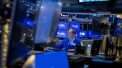 S&P 500 cerró con pérdidas, mientras sigue la incertidumbre por los aranceles S&P 500 cerró con pérdidas, mientras sigue la incertidumbre por los aranceles