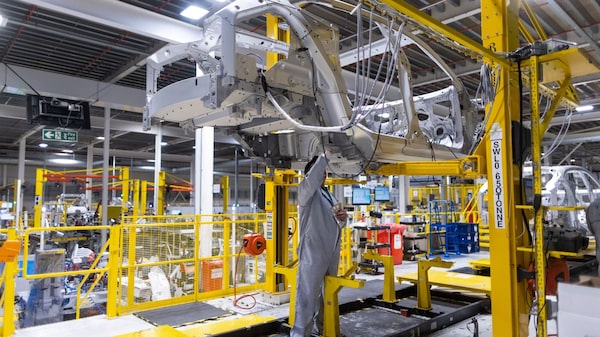 Desempleo en EE.UU. alcanza nivel más alto en dos años, aunque contratación se mantiene fuerte Desempleo en EE.UU. alcanza nivel más alto en dos años, aunque contratación se mantiene fuerte