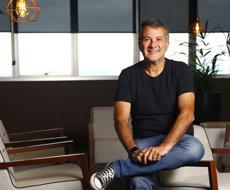 Con la compra Dock, presidida por Antonio Soares, gana 50 clientes incluida la fintech mexicana Albo y la unicornio de pagos Clip. Con la compra Dock, presidida por Antonio Soares, gana 50 clientes incluida la fintech mexicana Albo y la unicornio de pagos Clip.