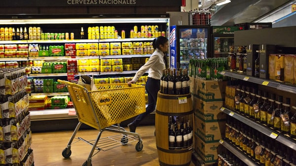 Control de precios: un atajo hacia el desabastecimiento y el mercado negro Control de precios: un atajo hacia el desabastecimiento y el mercado negro