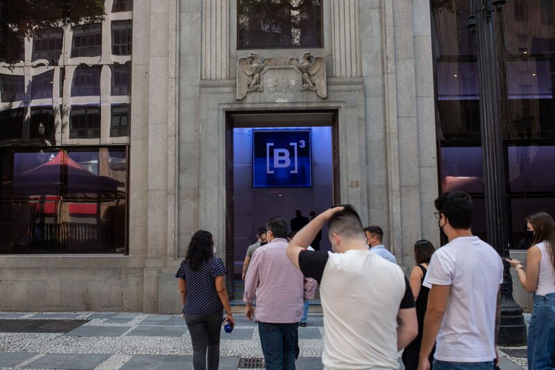 Ibovespa sobe com cortes nos juros dos EUA à vista após dados da inflação Ibovespa sobe com cortes nos juros dos EUA à vista após dados da inflação