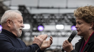 Plano fiscal do novo mandato de Lula esbarra no trauma da crise econômica sob Dilma Plano fiscal do novo mandato de Lula esbarra no trauma da crise econômica sob Dilma