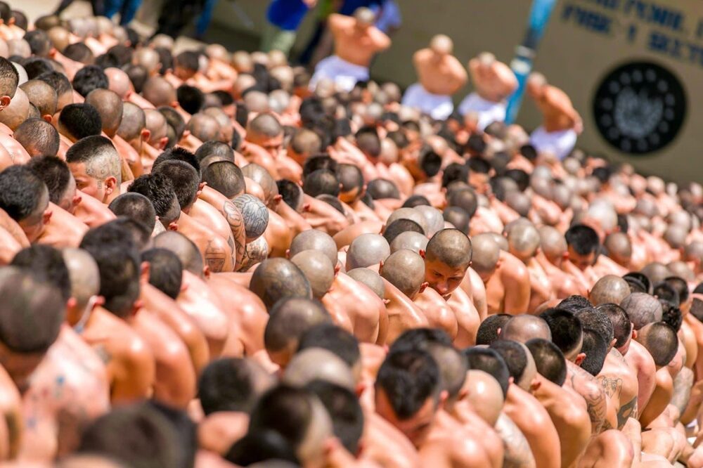 La guerra contra las pandillas inició en marzo de 2022 y desde entonces han sido capturadas más de 73.000 personas. La guerra contra las pandillas inició en marzo de 2022 y desde entonces han sido capturadas más de 73.000 personas.