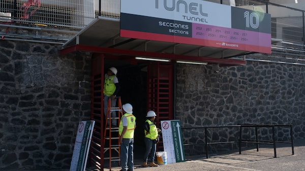 México pierde 29.922 empleos formales mientras espera algún impulso por el Mundial México pierde 29.922 empleos formales mientras espera algún impulso por el Mundial