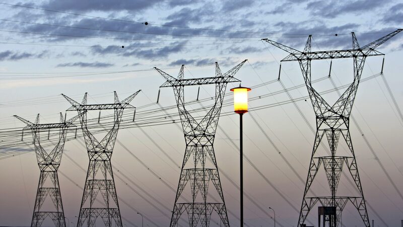 Gigante chinesa é a principal vencedora de leilão de R$ 22 bi para transmissão Gigante chinesa é a principal vencedora de leilão de R$ 22 bi para transmissão