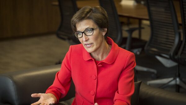 Mulheres CEOs lideram movimento de ajuda de custo para aborto Mulheres CEOs lideram movimento de ajuda de custo para aborto