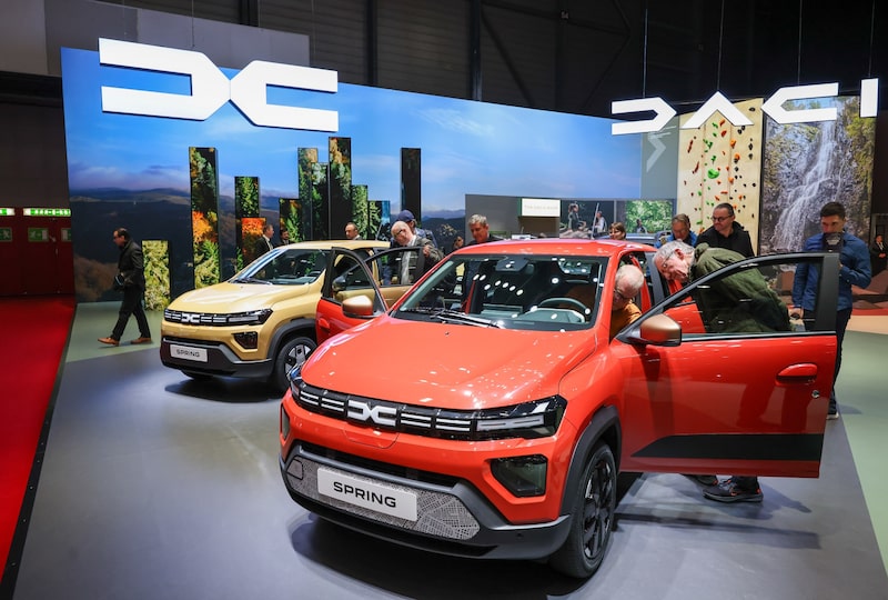 Renault afirmó que la marca Dacia, conocida por sus precios asequibles, comenzó a recuperarse en marzo. Fotógrafo: Andrey Rudakov/Bloomberg Renault afirmó que la marca Dacia, conocida por sus precios asequibles, comenzó a recuperarse en marzo. Fotógrafo: Andrey Rudakov/Bloomberg