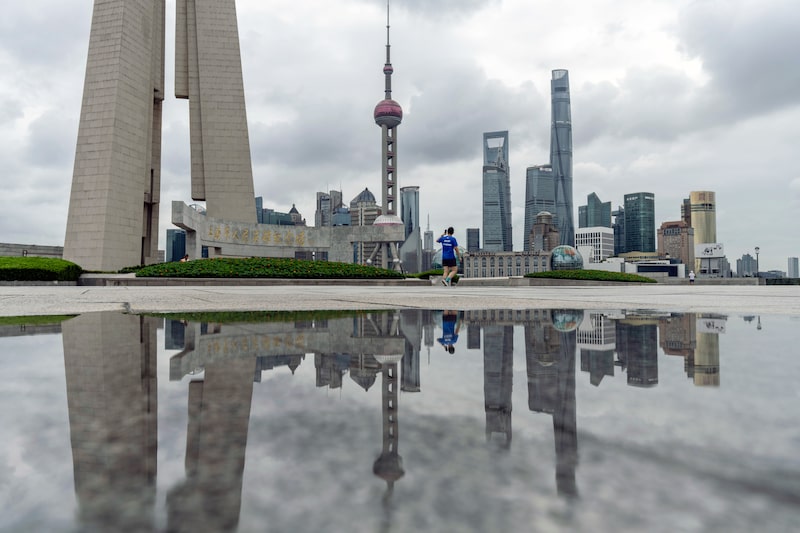 Acciones asiáticas suben mientras inversores esperan la decisión sobre tasas de la Fed. Acciones asiáticas suben mientras inversores esperan la decisión sobre tasas de la Fed.