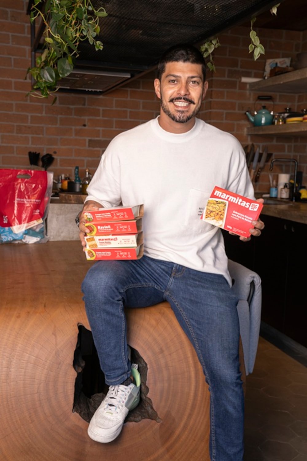 Feijão, arroz e bilhão: Liv Up chega a 1 década e cresce 70% ao ano com marmita caseira Feijão, arroz e bilhão: Liv Up chega a 1 década e cresce 70% ao ano com marmita caseira