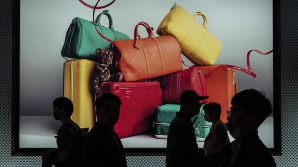 Acciones de lujo se enfrentan a una temporada de ganancias desoladoras, advierte UBS Acciones de lujo se enfrentan a una temporada de ganancias desoladoras, advierte UBS