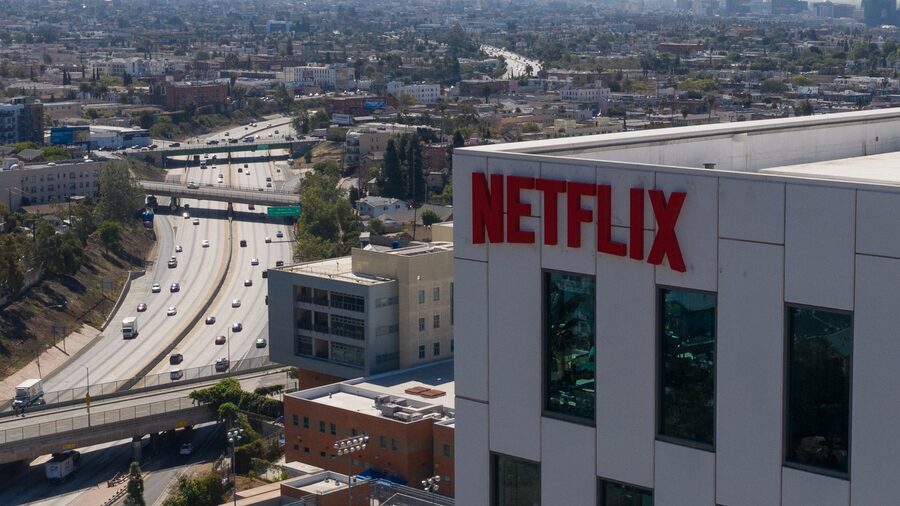 El acuerdo entre Netflix y Warner Bros. enfrenta un duro examen antimonopolio El acuerdo entre Netflix y Warner Bros. enfrenta un duro examen antimonopolio