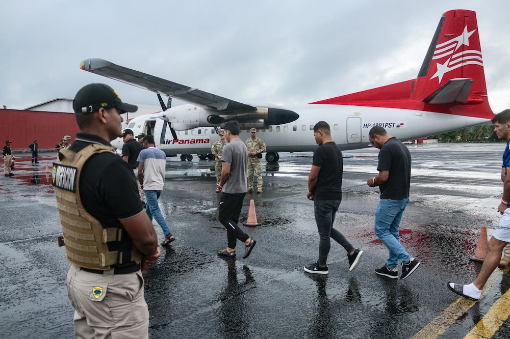 Estados Unidos continuará financiando vuelos de deportación desde Panamá, según su secretaria de Seguridad, Kristi Noem. Estados Unidos continuará financiando vuelos de deportación desde Panamá, según su secretaria de Seguridad, Kristi Noem.