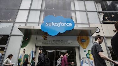 Salesforce se dispara 12% tras elevar previsiones y reforzar alianza con Anthropic Salesforce se dispara 12% tras elevar previsiones y reforzar alianza con Anthropic