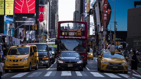 Uber incluirá a taxis de Nueva York en su aplicación en una nueva alianza Uber incluirá a taxis de Nueva York en su aplicación en una nueva alianza