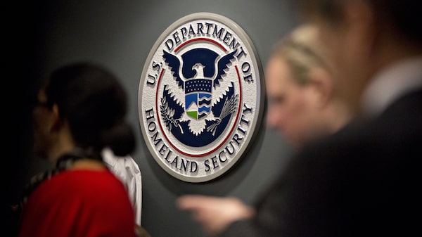 DHS realiza sus primeros vuelos de deportación a México con su propia flota de aviones DHS realiza sus primeros vuelos de deportación a México con su propia flota de aviones