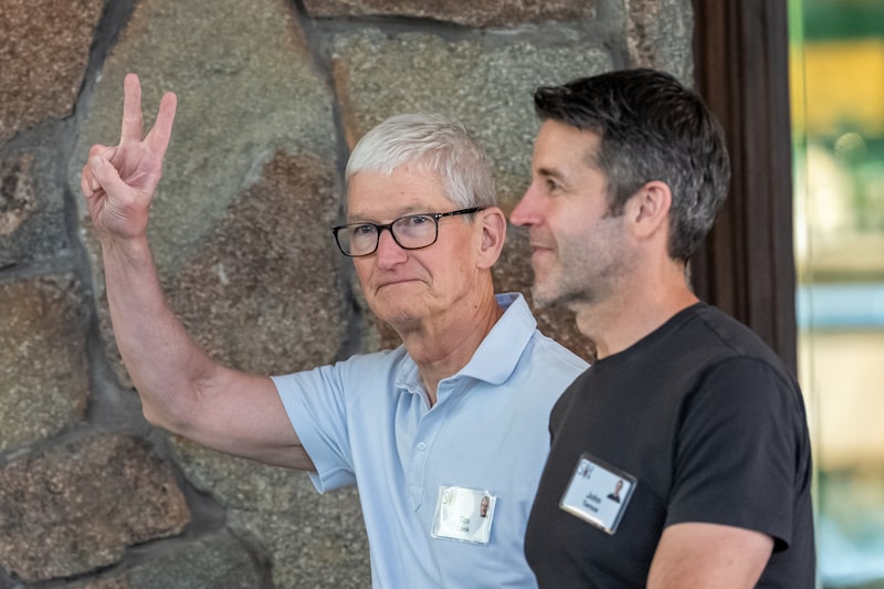 Tim Cook, chief executive officer of Apple Inc., left, and John Ternus, incoming chief executive officer of Apple Inc., during the Allen & Co. Media and Technology Conference in Sun Valley, Idaho, US, on Tuesday, July 7, 2026. The event brings together many of the biggest names in AI, media and technology. Photographer: David Paul Morris/Bloomberg Tim Cook, chief executive officer of Apple Inc., left, and John Ternus, incoming chief executive officer of Apple Inc., during the Allen & Co. Media and Technology Conference in Sun Valley, Idaho, US, on Tuesday, July 7, 2026. The event brings together many of the biggest names in AI, media and technology. Photographer: David Paul Morris/Bloomberg