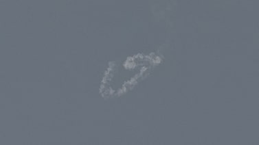 Misiles avistados sobre el centro financiero de Abu Dhabi empañan su imagen de refugio seguro Misiles avistados sobre el centro financiero de Abu Dhabi empañan su imagen de refugio seguro