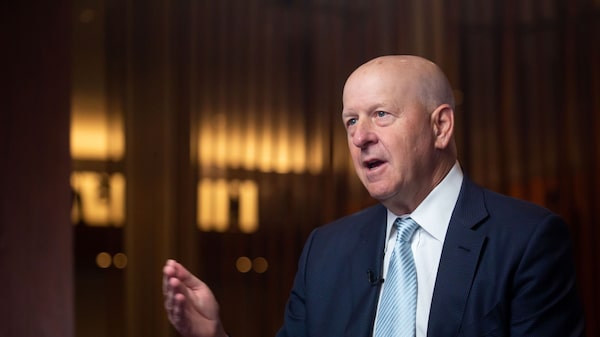 CEO de Goldman dice que tasas podrían subir aún más ante inflación persistente CEO de Goldman dice que tasas podrían subir aún más ante inflación persistente