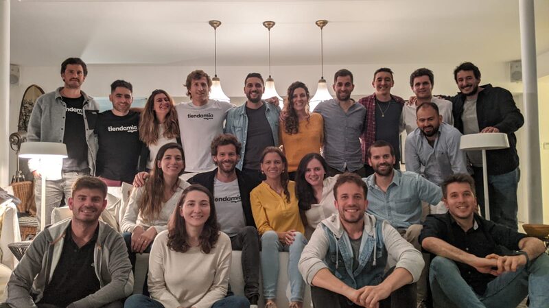 Executivos e gerentes da Tiendamia da América Latina Executivos e gerentes da Tiendamia da América Latina