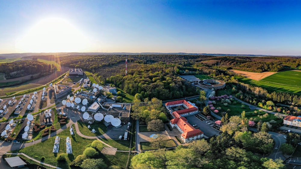 Desde 2020, Luxemburgo cuenta con un sistema de transporte público totalmente gratuito. Desde 2020, Luxemburgo cuenta con un sistema de transporte público totalmente gratuito.