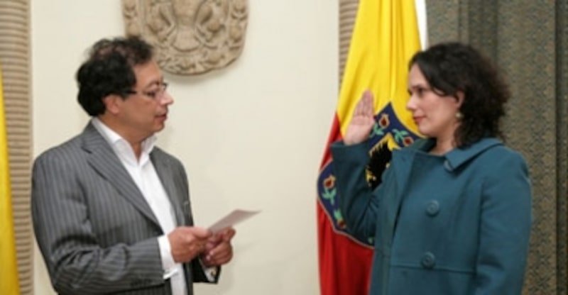 María Constanza García trabajó en la Subdirección Técnica de la antes llamada Secretaria de Tránsito y Transporte María Constanza García trabajó en la Subdirección Técnica de la antes llamada Secretaria de Tránsito y Transporte