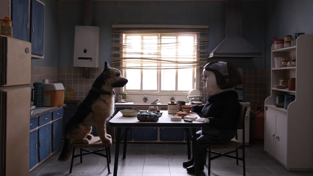 El cortometraje chileno Bestia está nominado a los Premios Oscar 2022. Narra la historia de Ingrid Olderöck , una exagente de la DINA que adiestró perros para torturar a prisioneros dentro de centros de detenciones durante la dictadura de Augusto Pinochet, en Chile. El cortometraje chileno Bestia está nominado a los Premios Oscar 2022. Narra la historia de Ingrid Olderöck , una exagente de la DINA que adiestró perros para torturar a prisioneros dentro de centros de detenciones durante la dictadura de Augusto Pinochet, en Chile.