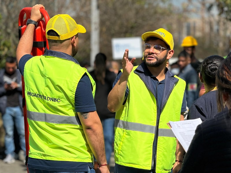La Dirección Nacional de Bomberos de Colombia en un simulacro, el 2 de octubre de 2024. La Dirección Nacional de Bomberos de Colombia en un simulacro, el 2 de octubre de 2024.