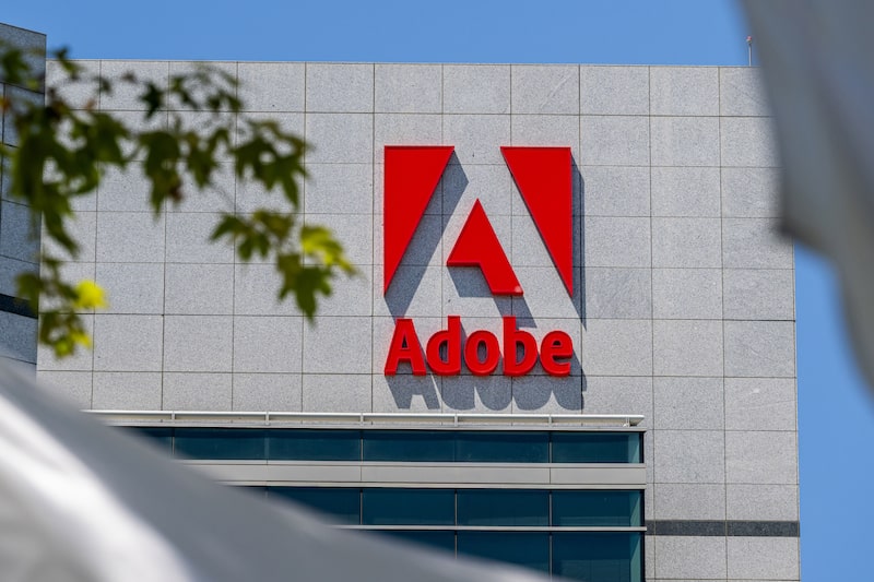 Adobe prevé ventas por debajo de las estimaciones y reaviva temores sobre impacto de la IA Adobe prevé ventas por debajo de las estimaciones y reaviva temores sobre impacto de la IA