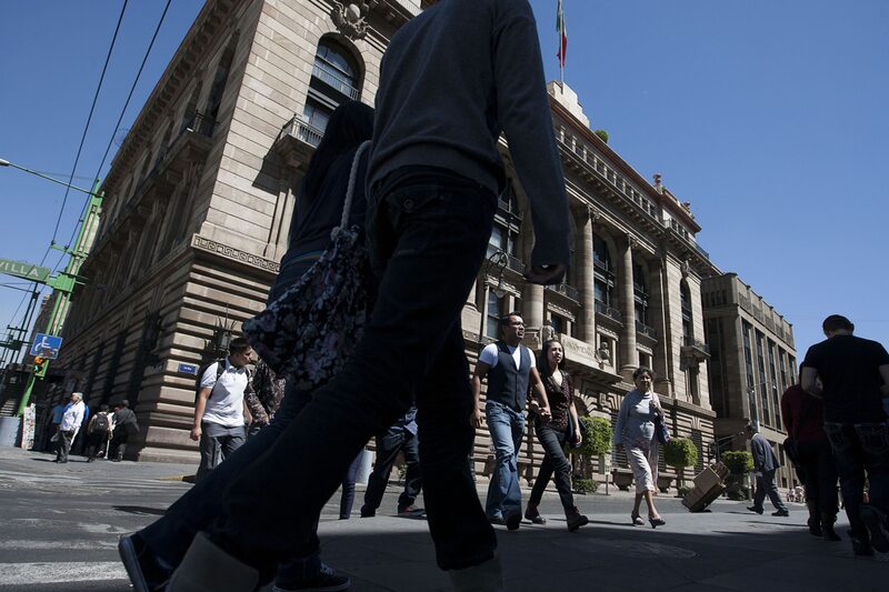 Analistas ven más probable que Banxico suba la tasa de interés a 6% ante la persistencia de la inflación subyacente Analistas ven más probable que Banxico suba la tasa de interés a 6% ante la persistencia de la inflación subyacente