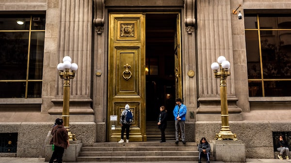 Banco Central de Chile reafirma estrategia de mantener tasas pese a tensión en Medio Oriente Banco Central de Chile reafirma estrategia de mantener tasas pese a tensión en Medio Oriente