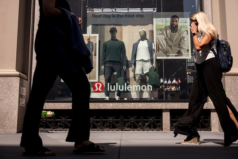 Resultados de Lululemon decepcionan de nuevo y sus acciones se hunden 20%. Resultados de Lululemon decepcionan de nuevo y sus acciones se hunden 20%.