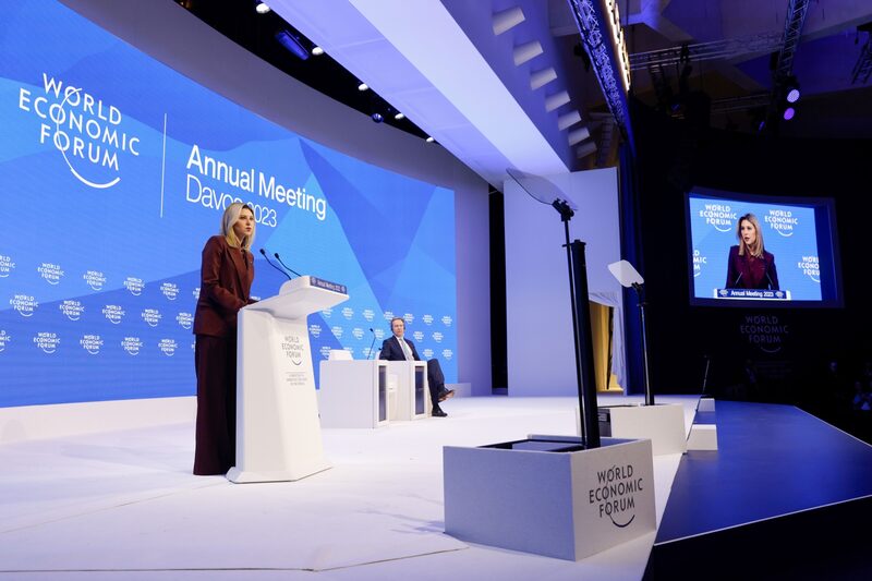 La primera dama de Ucrania en el Foro Económico Mundial La primera dama de Ucrania en el Foro Económico Mundial