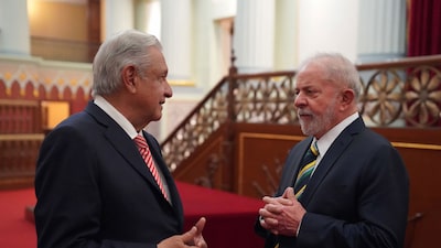 AMLO invita a presidente electo Lula a cumbre de la Alianza del Pacífico AMLO invita a presidente electo Lula a cumbre de la Alianza del Pacífico