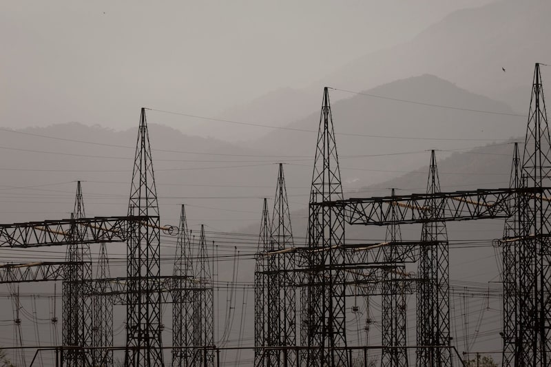 A empresa pretende tornar mais barato o fornecimento às usinas quando o sistema estiver sob pressão e equilibrar a geração renovável intermitente (Foto: Peter Millard/Bloomberg)
A empresa pretende tornar mais barato o fornecimento às usinas quando o sistema estiver sob pressão e equilibrar a geração renovável intermitente (Foto: Peter Millard/Bloomberg)