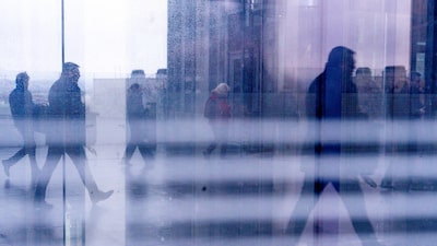 Economía mundial muestra signos de enfriamiento y presiones inflacionarias por crisis energética Economía mundial muestra signos de enfriamiento y presiones inflacionarias por crisis energética