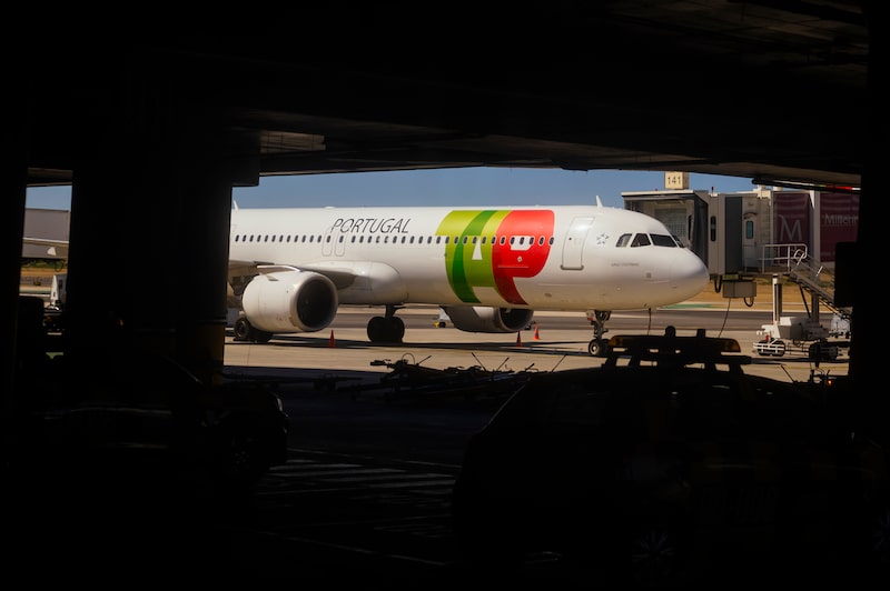 O governo minoritário do primeiro-ministro Luis Montenegro convocou um voto de confiança, e o país terá nova eleição em caso de derrota dele (Foto: Jose Sarmento Matos/Bloomberg) O governo minoritário do primeiro-ministro Luis Montenegro convocou um voto de confiança, e o país terá nova eleição em caso de derrota dele (Foto: Jose Sarmento Matos/Bloomberg)