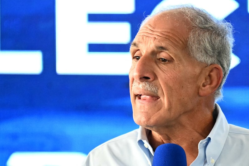 Nasry Asfura habla con miembros de la prensa en Tegucigalpa el 30 de noviembre. Foto: Tomás Ayuso/Bloomberg Nasry Asfura habla con miembros de la prensa en Tegucigalpa el 30 de noviembre. Foto: Tomás Ayuso/Bloomberg