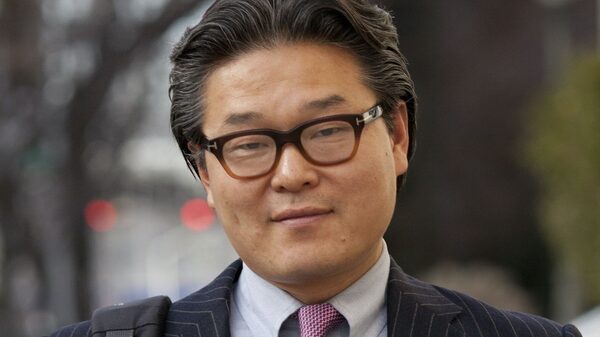 Bill Hwang, da Archegos, é acusado de fraude de mais de US$ 35 bilhões Bill Hwang, da Archegos, é acusado de fraude de mais de US$ 35 bilhões