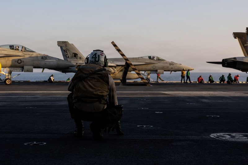 Retaliação dos EUA ocorre após ataque iraniano à Jordânia e amplia os riscos para rotas estratégicas de energia no Oriente Médio. (Foto: U.S. Navy/Getty Images) Retaliação dos EUA ocorre após ataque iraniano à Jordânia e amplia os riscos para rotas estratégicas de energia no Oriente Médio. (Foto: U.S. Navy/Getty Images)