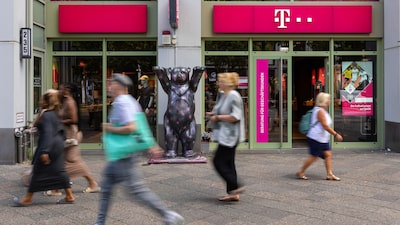 Deutsche Telekom suspende plano de maior fusão da história com T-Mobile, dizem fontes Deutsche Telekom suspende plano de maior fusão da história com T-Mobile, dizem fontes