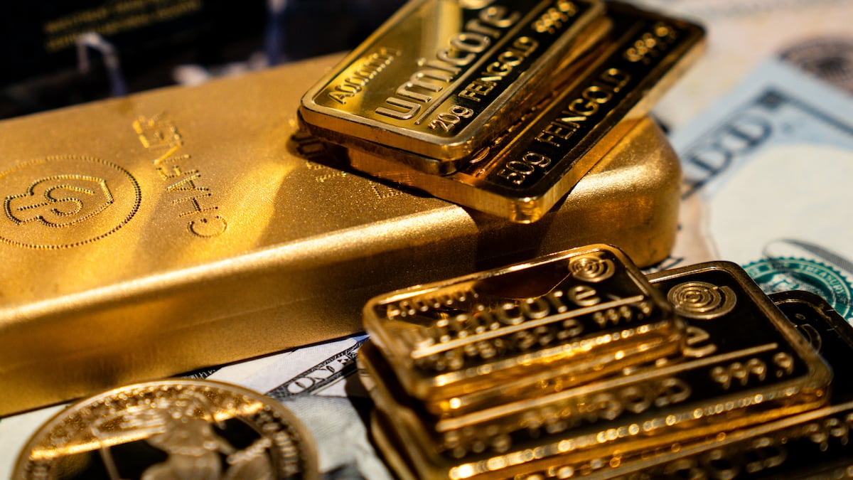 El precio del oro se dispara y UBS cree que el rally todavía no ha terminado