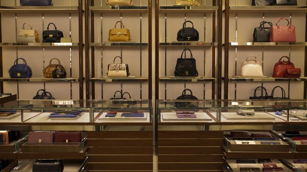 Sem sonho da casa própria, geração Z prioriza desejos e gastos com luxo Sem sonho da casa própria, geração Z prioriza desejos e gastos com luxo