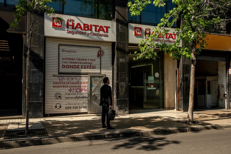 Chile's Sudden Pension Fund Losses Draw Fire From Lawmakers Chile's Sudden Pension Fund Losses Draw Fire From Lawmakers