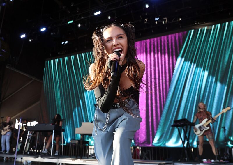 Olivia Rodrigo actúa en el iHeartRadio Music Festival 2021 en Las Vegas en septiembre de 2021. Olivia Rodrigo actúa en el iHeartRadio Music Festival 2021 en Las Vegas en septiembre de 2021.