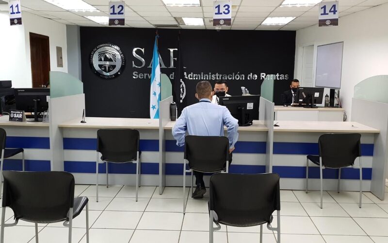 El Gobierno, a través del sitio web del SAR, compartió tres reportes técnicos que elaboró el FMI en materia fiscal. El Gobierno, a través del sitio web del SAR, compartió tres reportes técnicos que elaboró el FMI en materia fiscal.